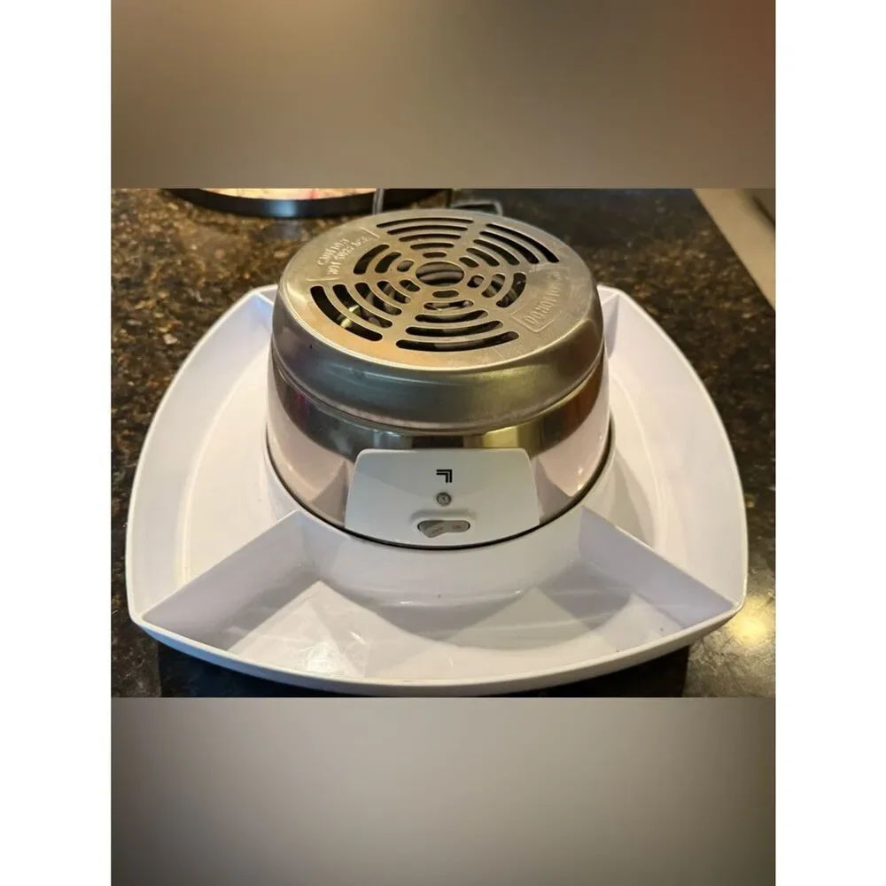 Smore Maker - Flameless Plug in LIKE NEW (Used Once) - White Tray